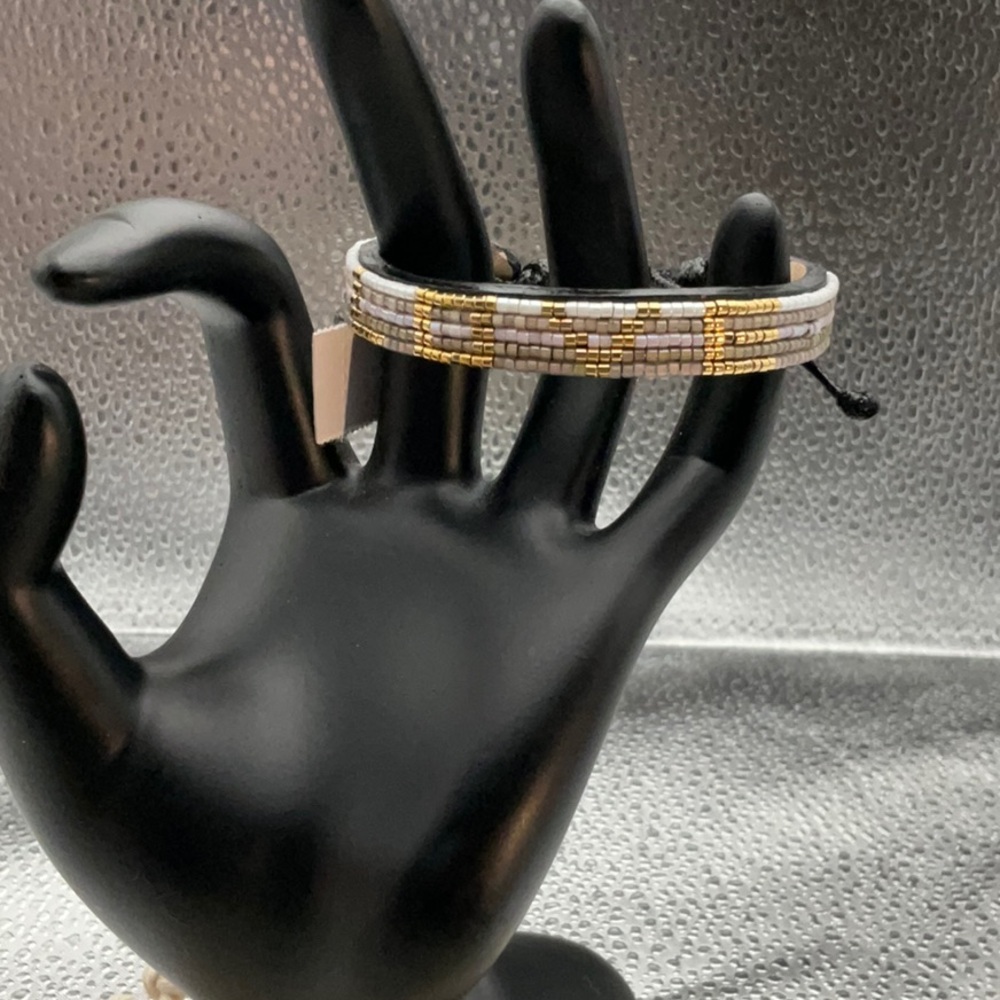 NWT love beaded friendship bracelet on leather - Picture 2 of 3
